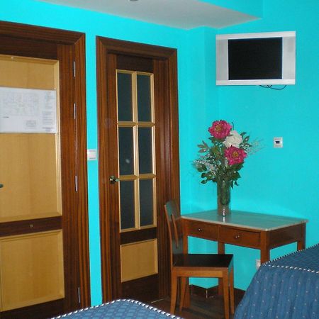 Auto Check In Hotel Las Nieves Jaca Zewnętrze zdjęcie