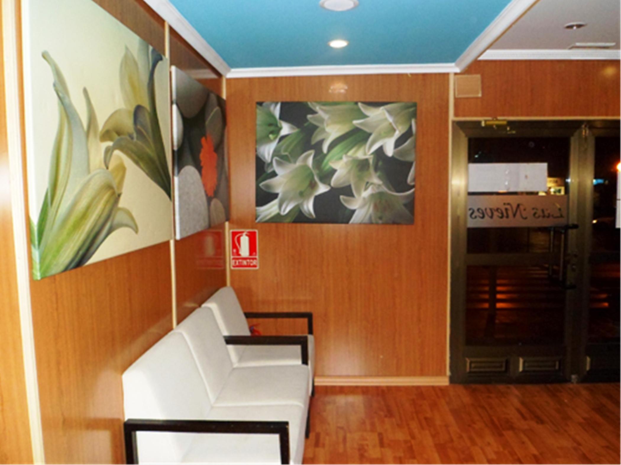 Auto Check In Hotel Las Nieves Jaca Zewnętrze zdjęcie