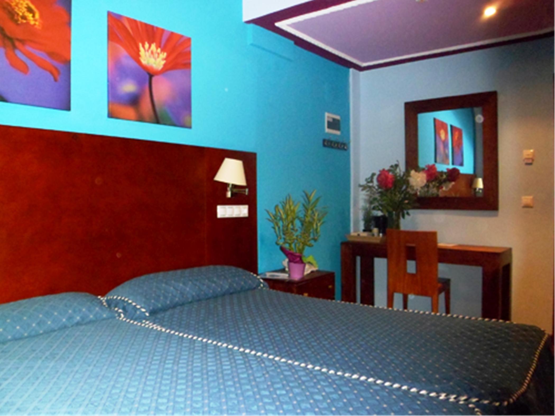 Auto Check In Hotel Las Nieves Jaca Zewnętrze zdjęcie